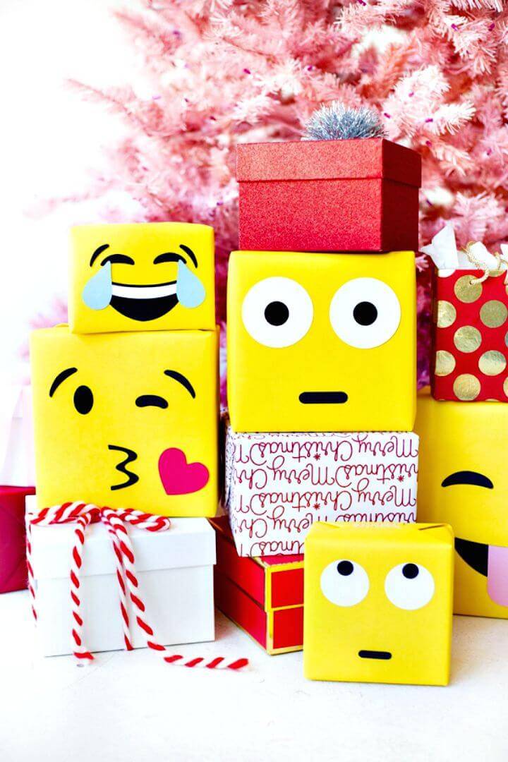 Amazing DIY Emoji Gift Wrap