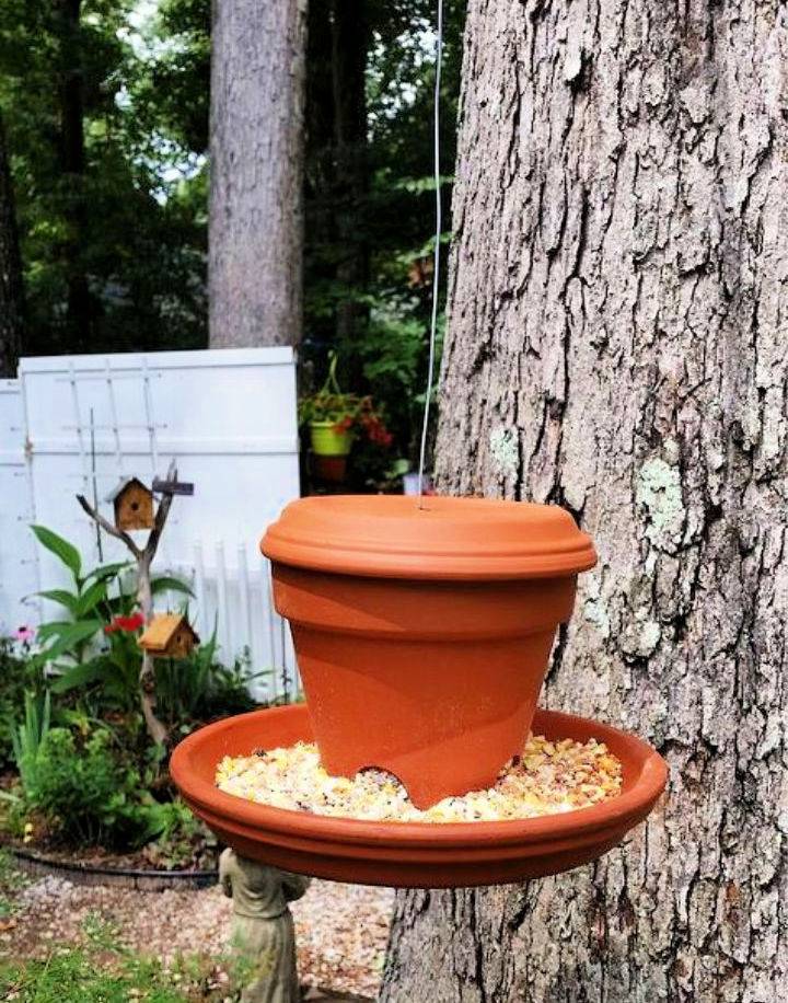 Clay Pot and Saucer Bird Feeders