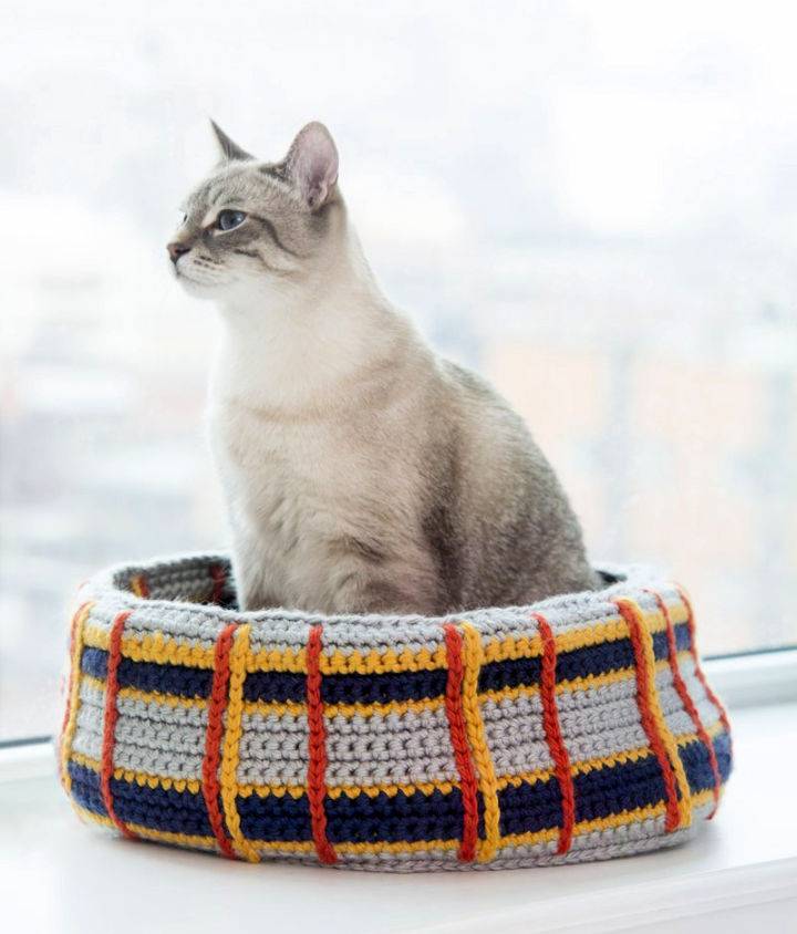 Crochet Curl-Up Kitty Cat Bed Pattern