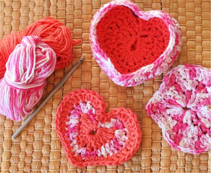 Crochet Heart Shaped Box of Face Scrubbies Pattern