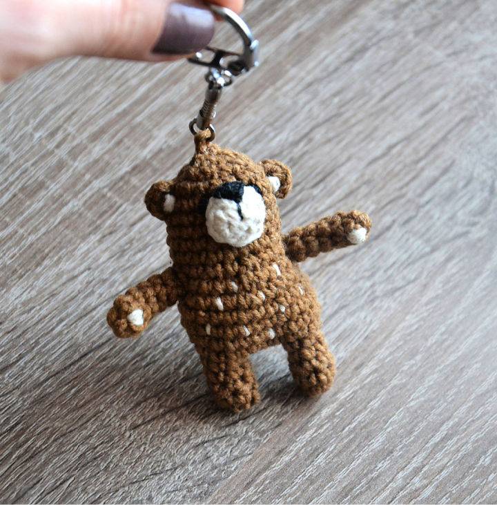 How to Make a Little Bear Keychain - Free Crochet Pattern