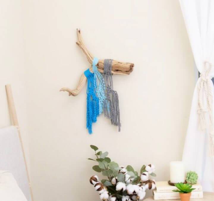 DIY Macrame Wall Hanging With Driftwood