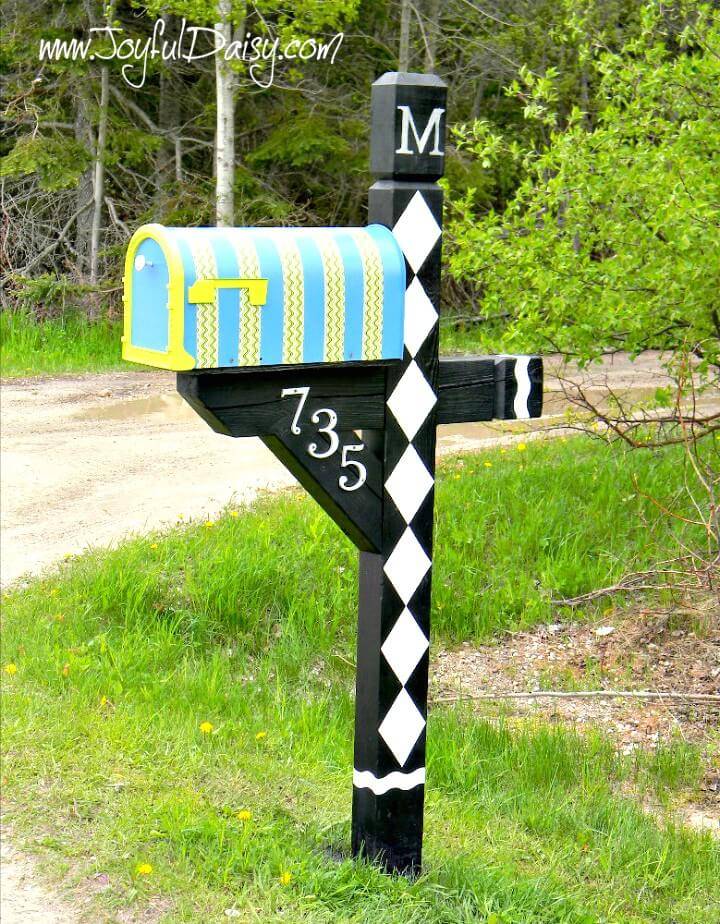 DIY Mailbox Makeover With Duck Tape & Paint