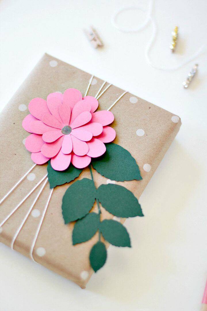 Easy and Simple DIY Pink Bloom Gift Wrap