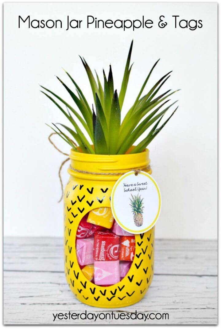 Make a Mason Jar Pineapple and Tags