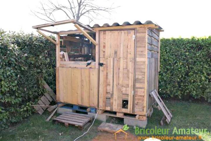 Easy Garden Shed Made With Pallets