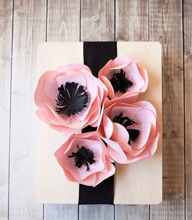 How to Do Paper Flowers for Gift Wrapping