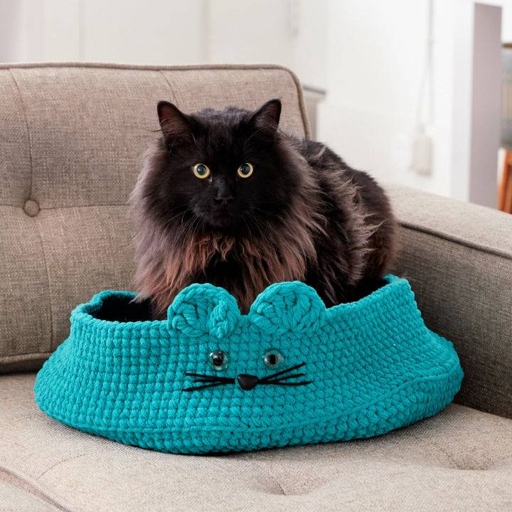 Cute Crochet Kitten Ears Pet Bed Pattern