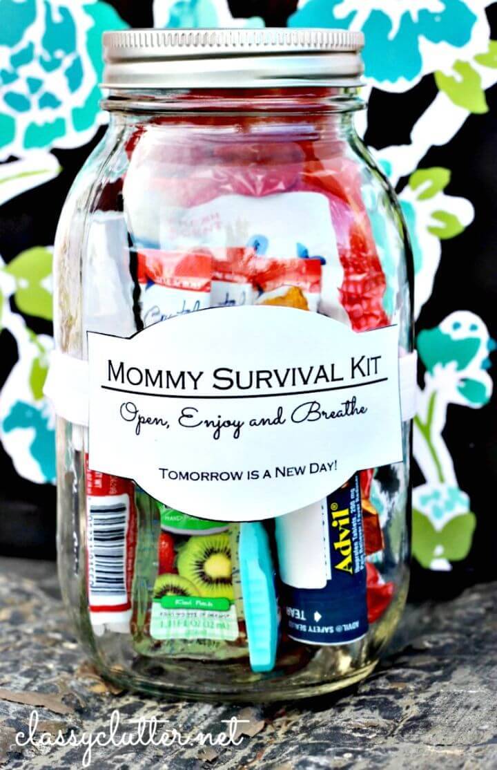 How To Make A Mommy Survival Kit in a Jar