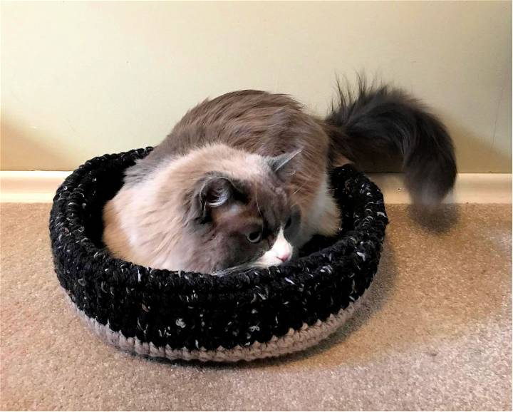 Perfect Crochet Cat Bed Pattern