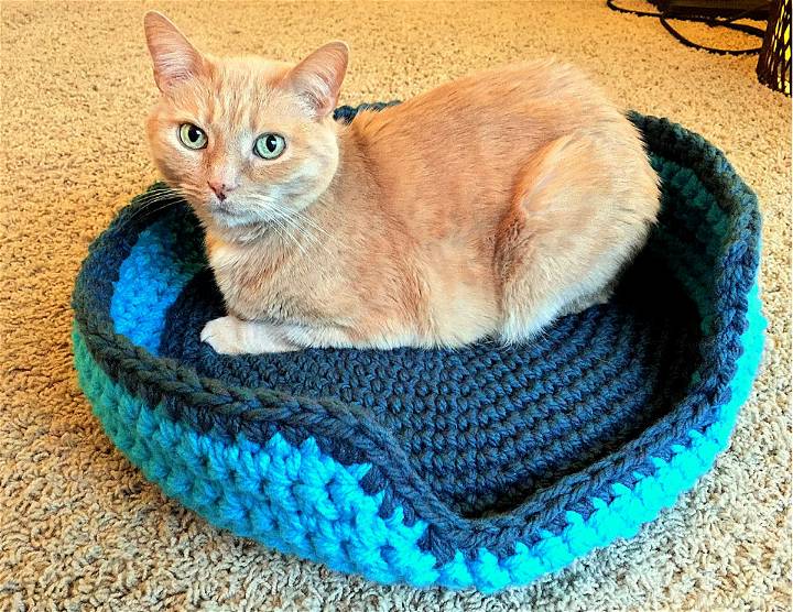 Sturdy and Comfy Crochet Cat Bed Pattern