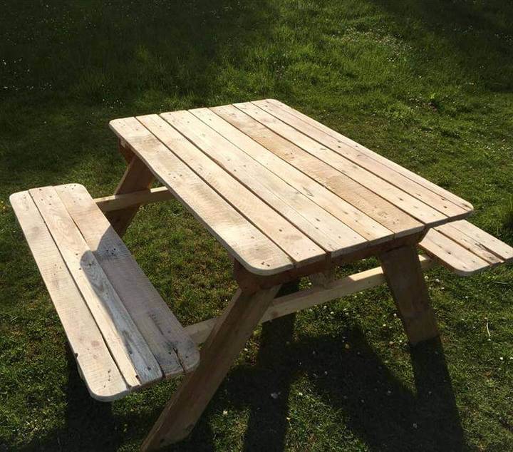 Upcycled Pallet Picnic Table for Kids